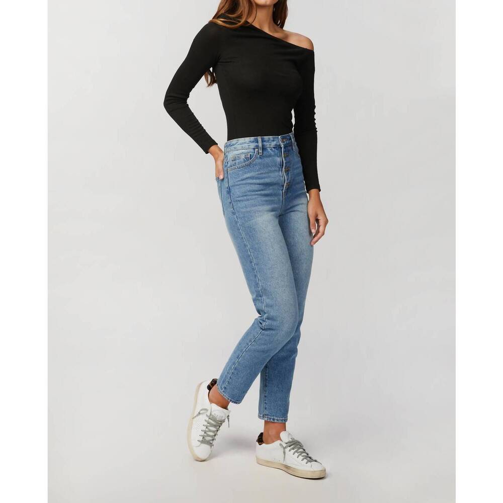 NEW IN THE MOOD FOR LOVE achilles top in black